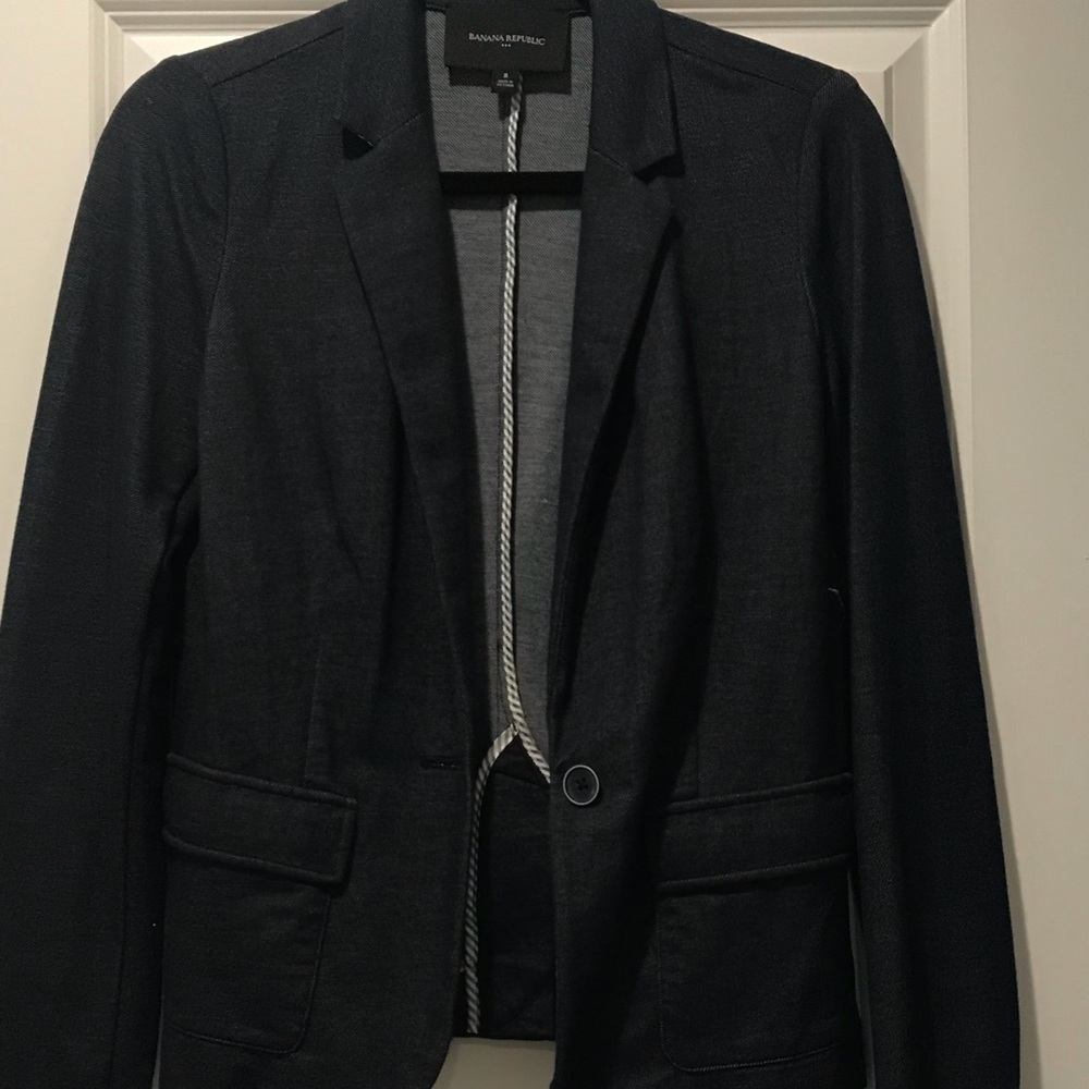 Women’s jackets size 8